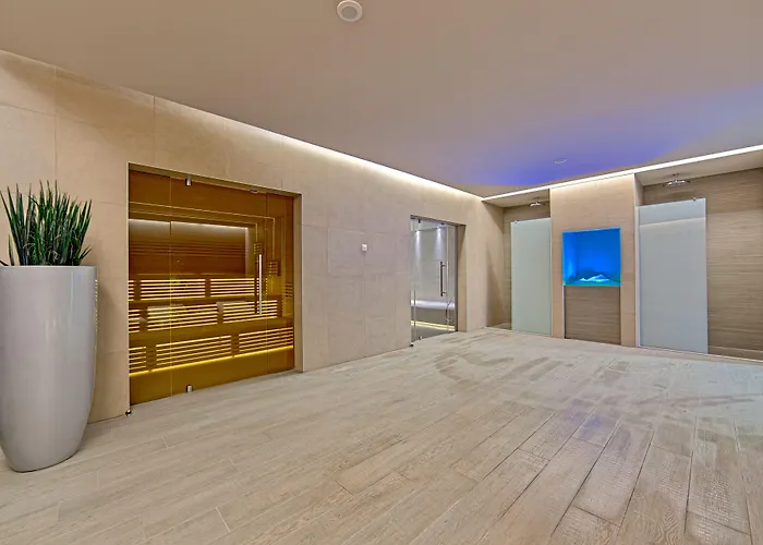 Hotel Ramada Plaza By Wyndham Bucharest Convention Center